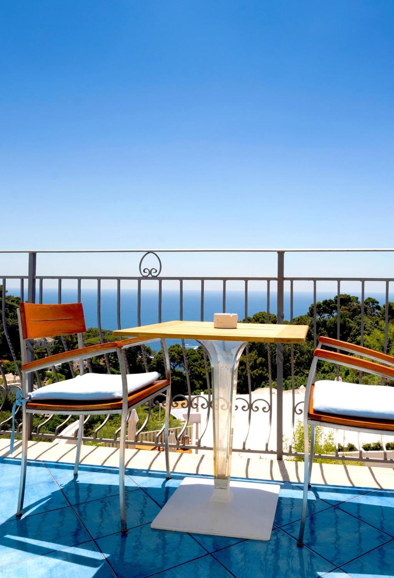 Hotel La Floridiana กาปรี ภายนอก รูปภาพ