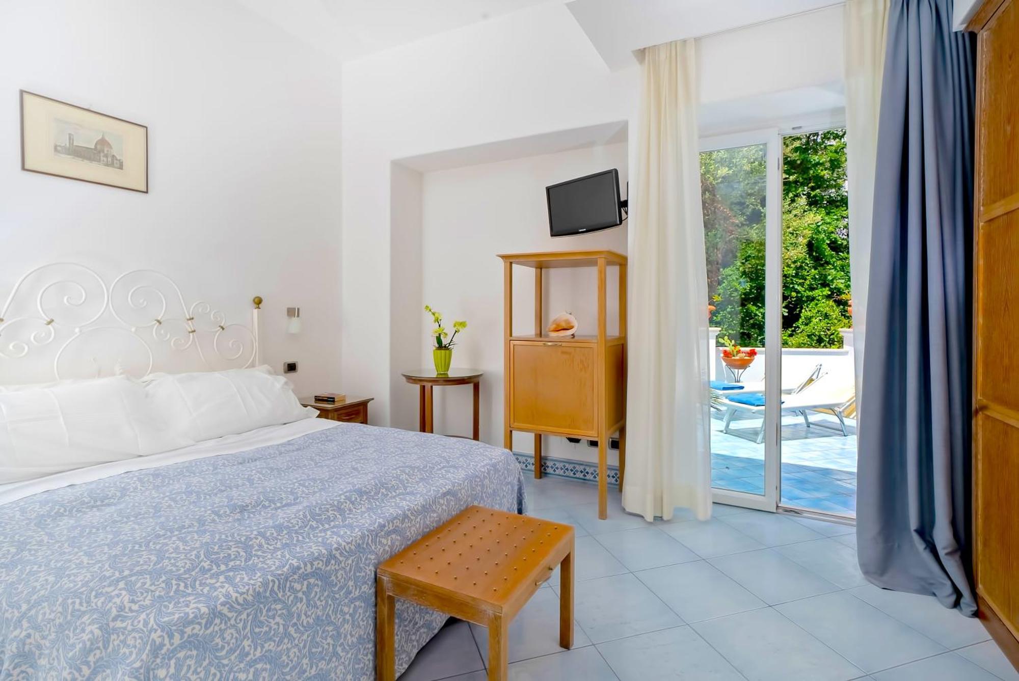 Hotel La Floridiana กาปรี ภายนอก รูปภาพ