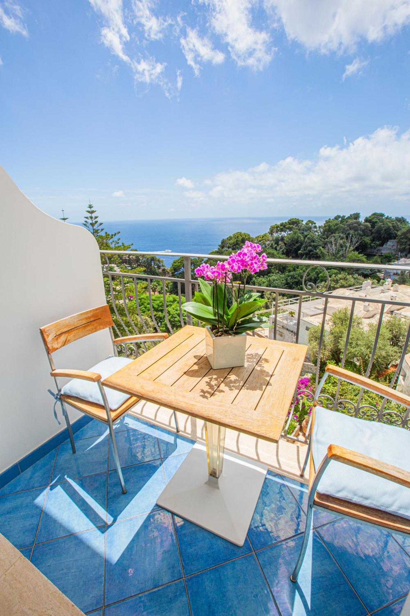 Hotel La Floridiana กาปรี ภายนอก รูปภาพ